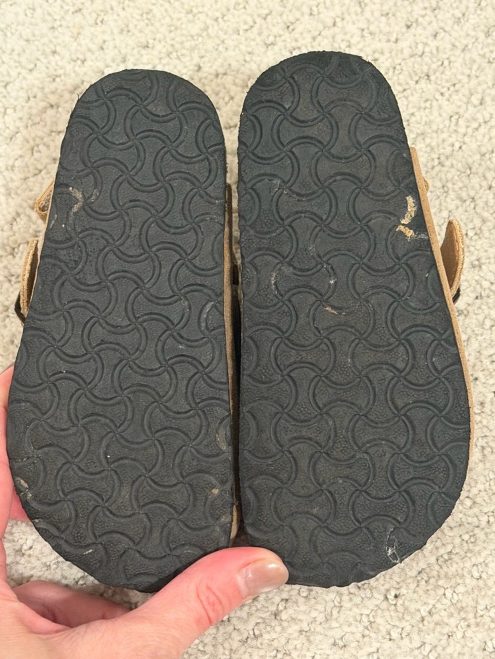 Fostered Collection Tan Clog - 8.5C - Picture 9 of 10
